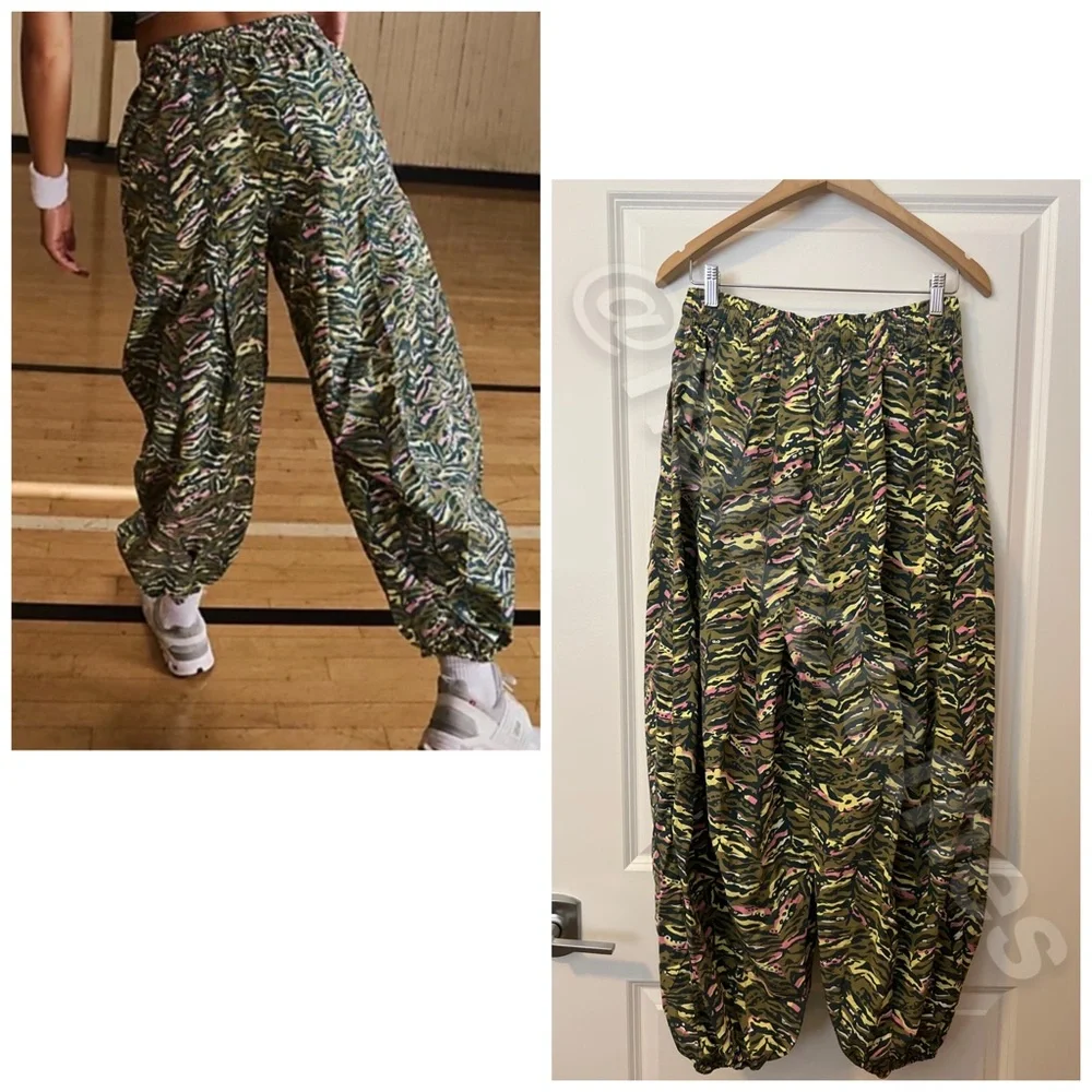 NWOT Free People Zephyr Printed Pants Olive M - Picture 6 of 11